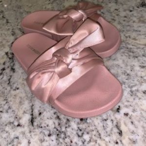 Womens Steve Madden Slides